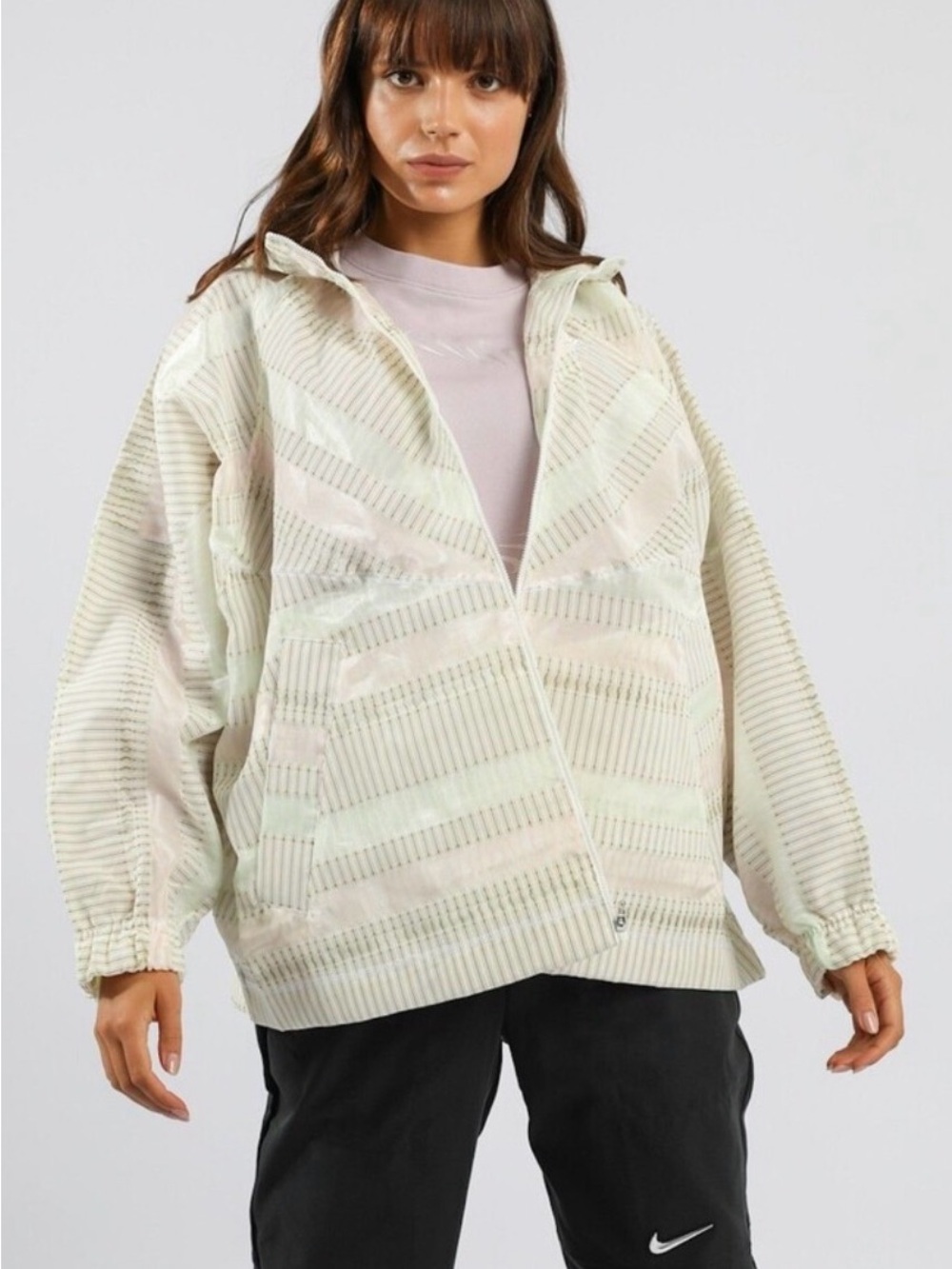 ✨ NikeLab SP Earth Day Windrunner Jacket Beige Iridescent Stripe Women’s XS